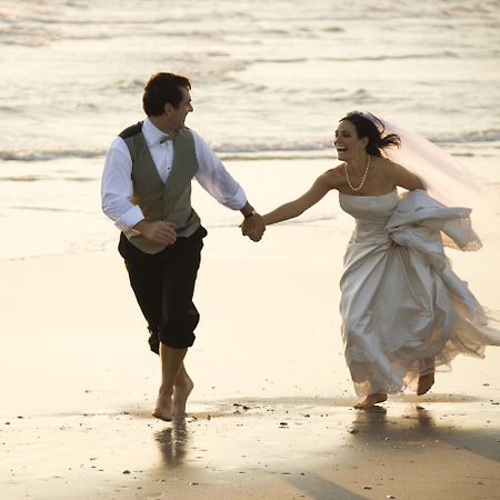 Pezula Nature Retreat Knysna Exterior foto A newly married couple