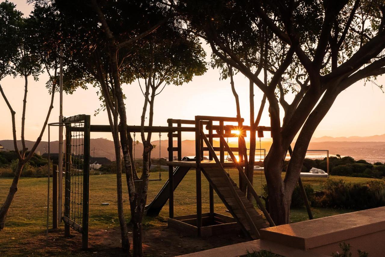 Pezula Nature Retreat Knysna Exterior foto Playground at the beach
