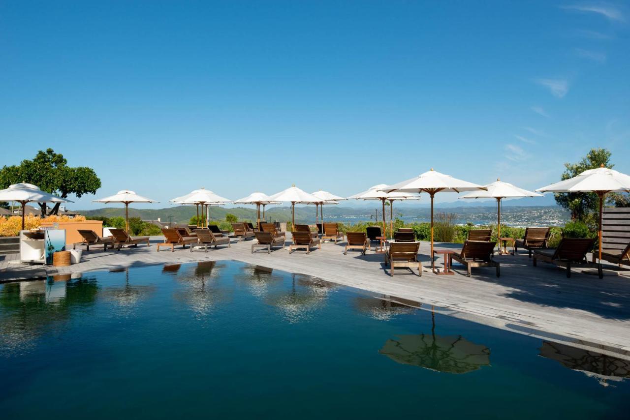 Pezula Nature Retreat Knysna Exterior foto The pool at the Hotel Château Gaillard