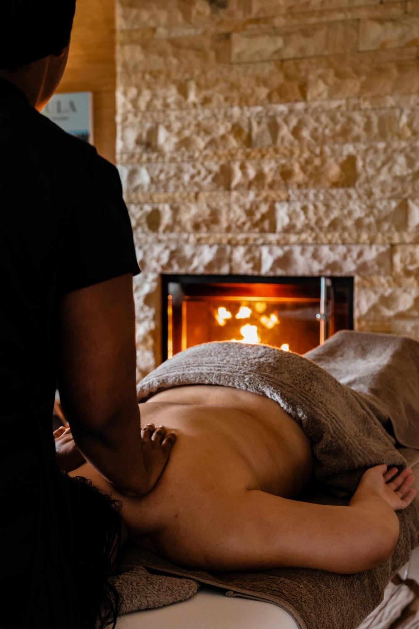 Pezula Nature Retreat Knysna Exterior foto A massage